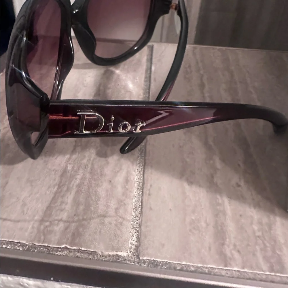 Dior Oversized Glossy Wine-Red Women's Sunglasses - Picture 3 of 6